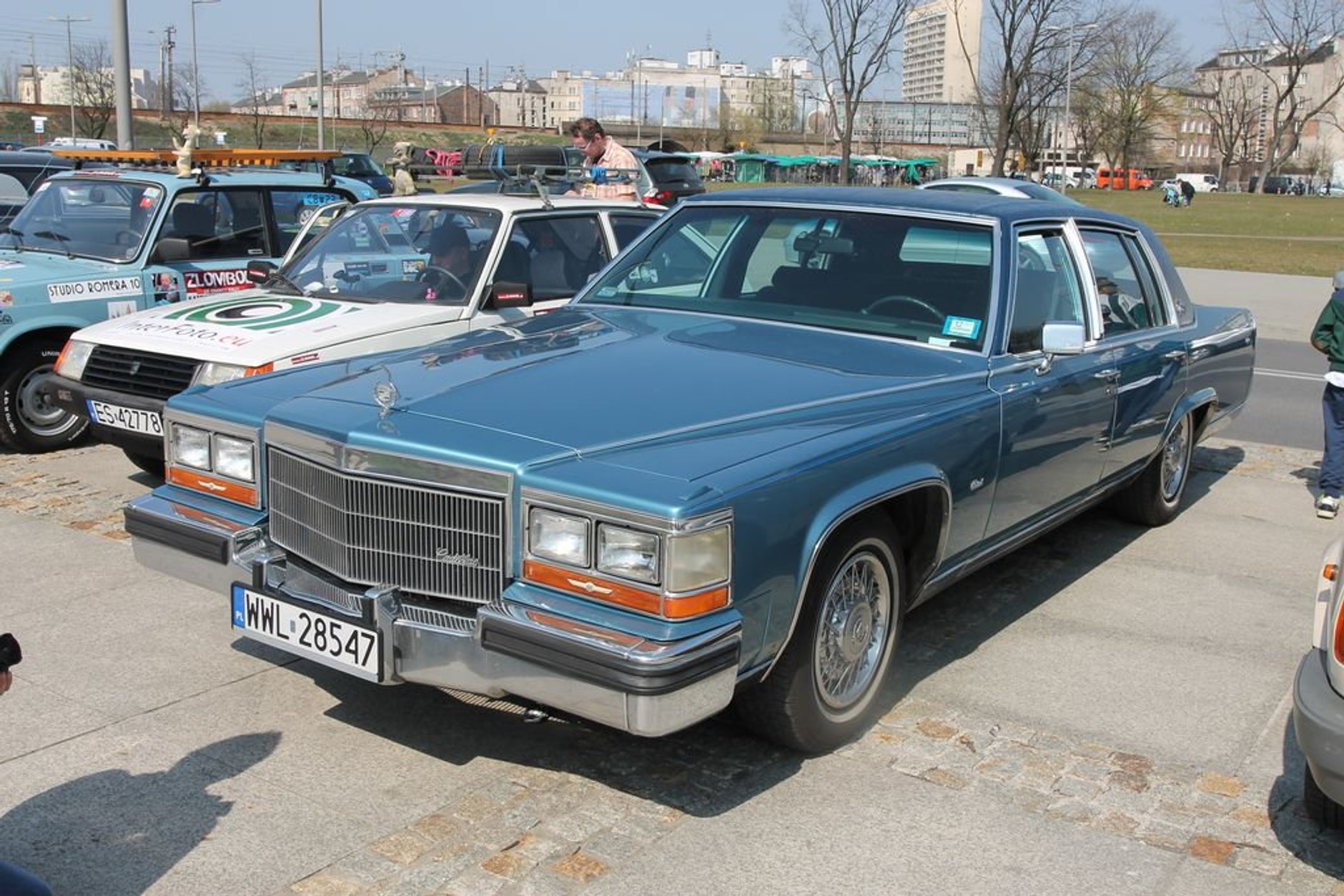 Youngtimer Warsaw 2015 - parada pod Stadionem Narodowym