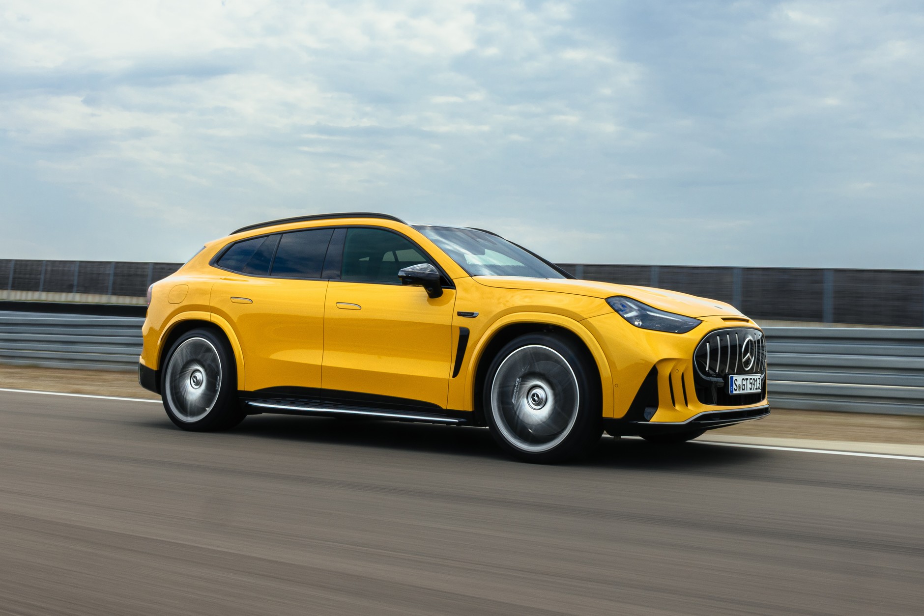 Mercedes-AMG GT SUV 2026
