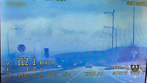 29-latek porumakował. Może mówić o szczęściu, bo dostał "tylko" mandat