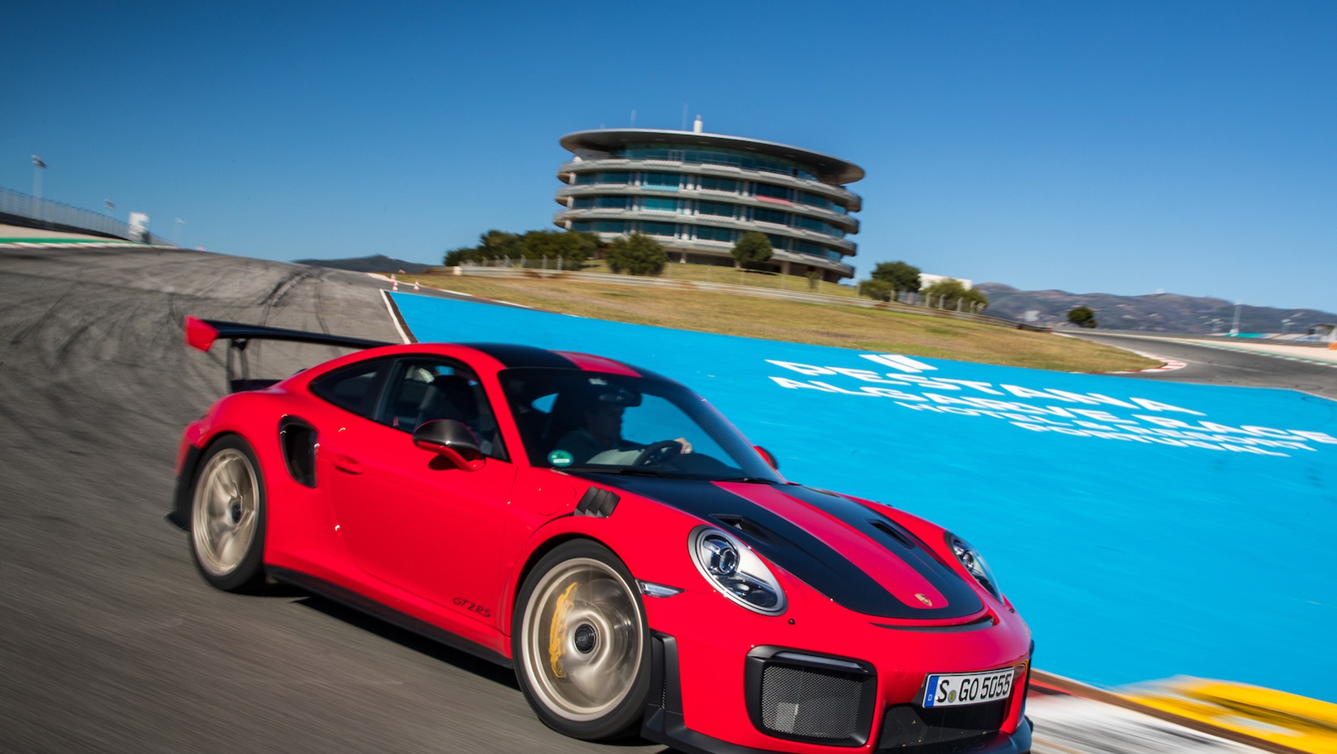 Porsche 911 GT2 RS