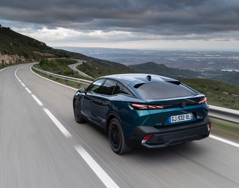 Peugeot 408 HYBRID 225 e-EAT8