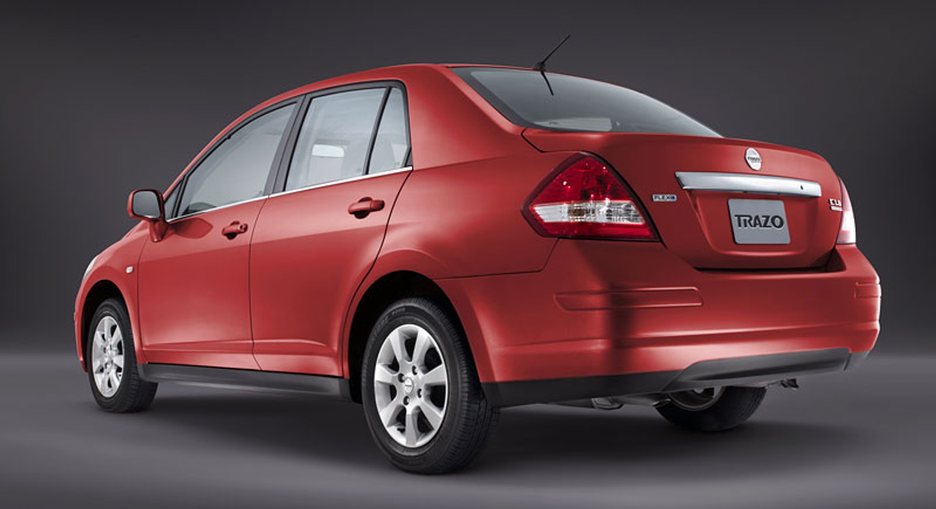 Dodge Trazo C1.8: Nissan Tiida dla Ameryki Południowej