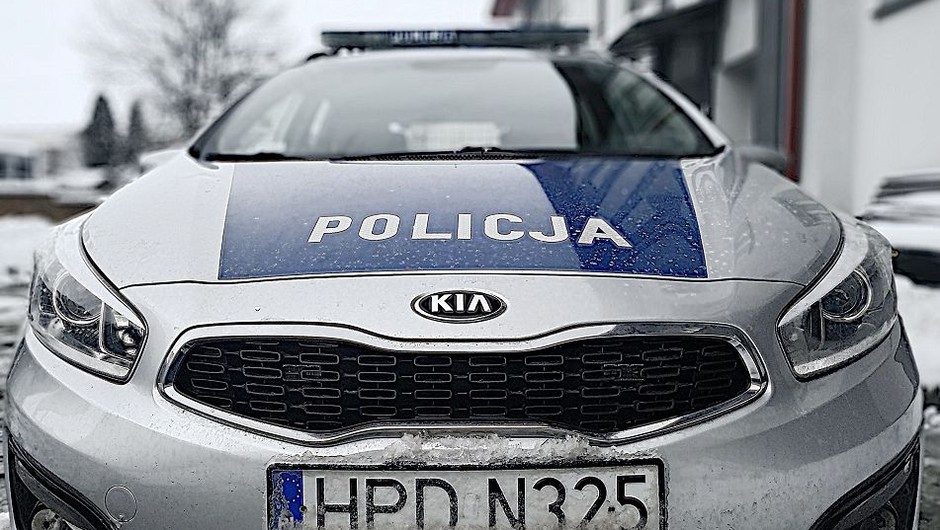 Apel policji o ostrożność na drogach podczas złych warunków pogodowych