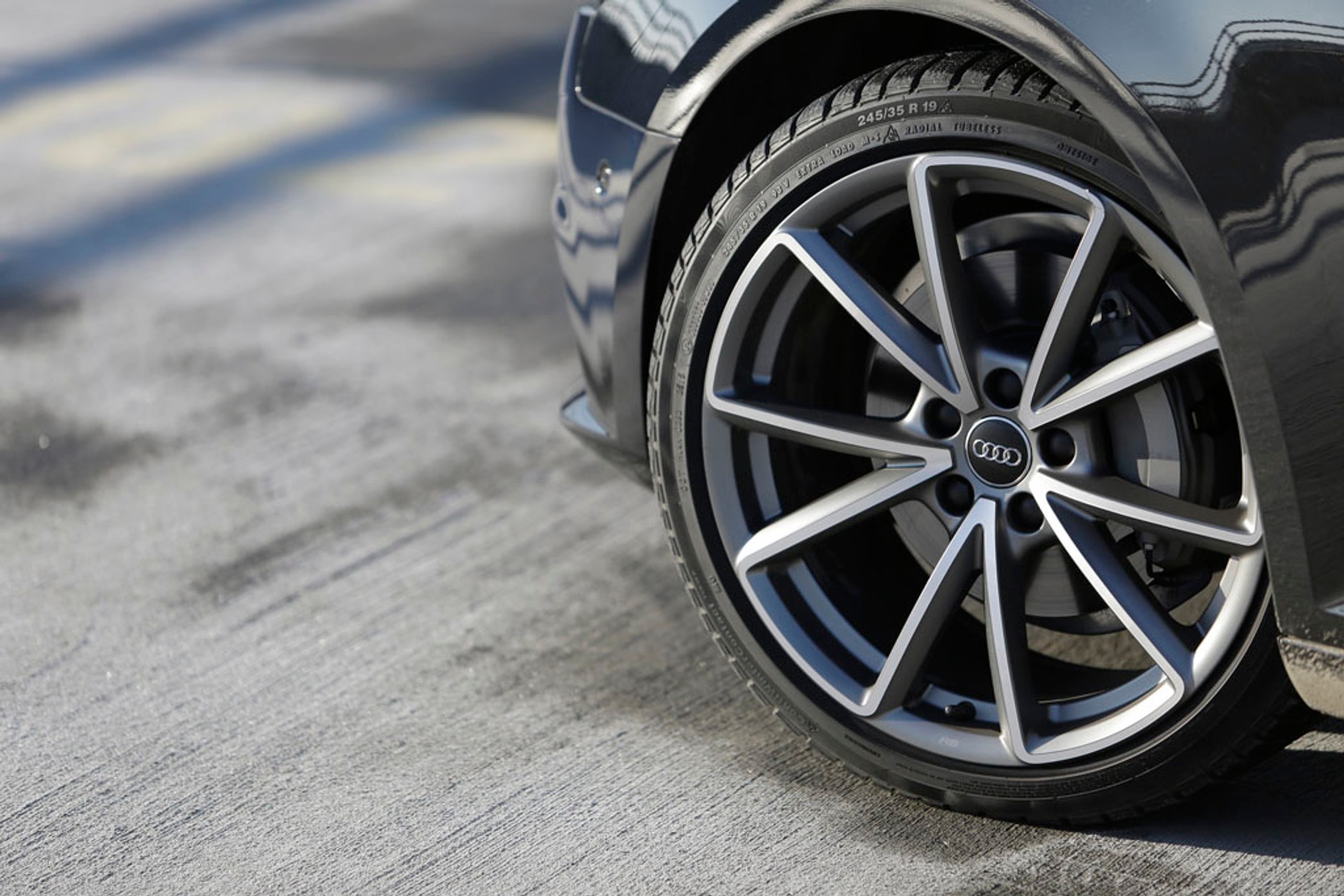 Perfekcyjnie poprawne - Audi A4 Avant 2.0 TDI  S-tronic