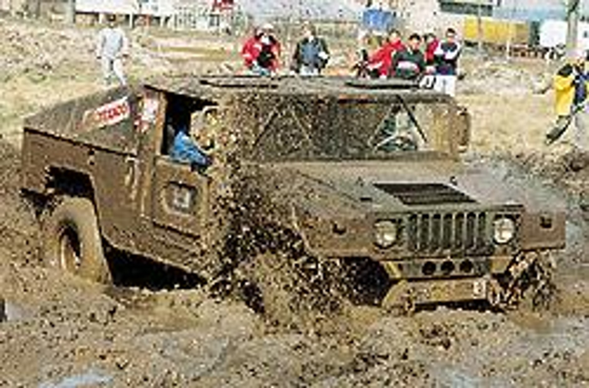 W wodzie, błocie i piachu