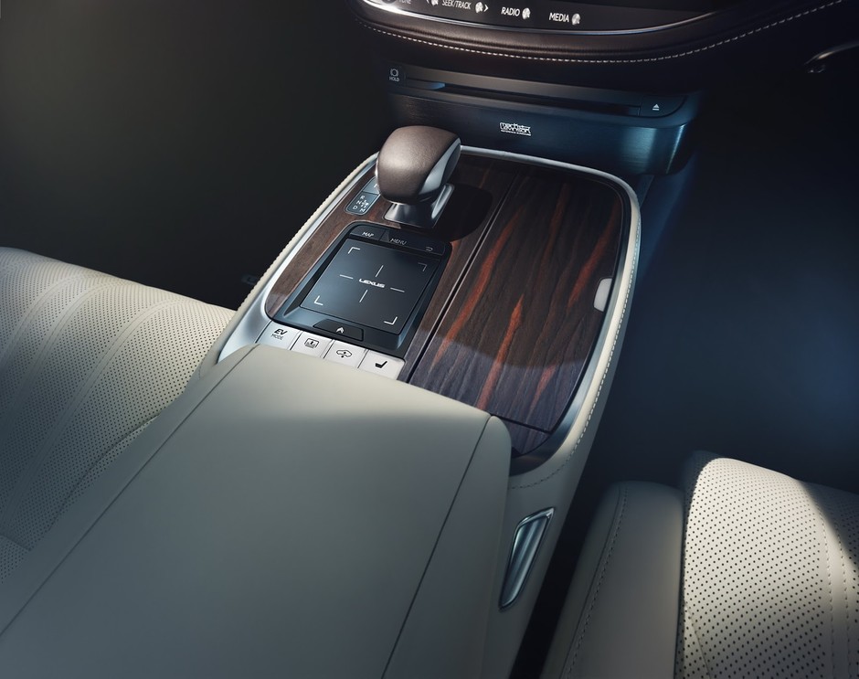 Lexus LS 2017