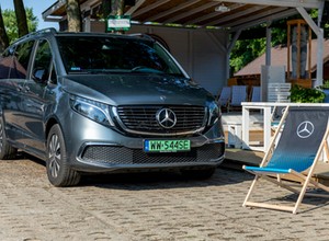 Akcja serwisowa Mercedesa. Vany mogą źle wezwać pomoc