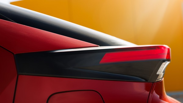 2024 Toyota C-HR PHEV