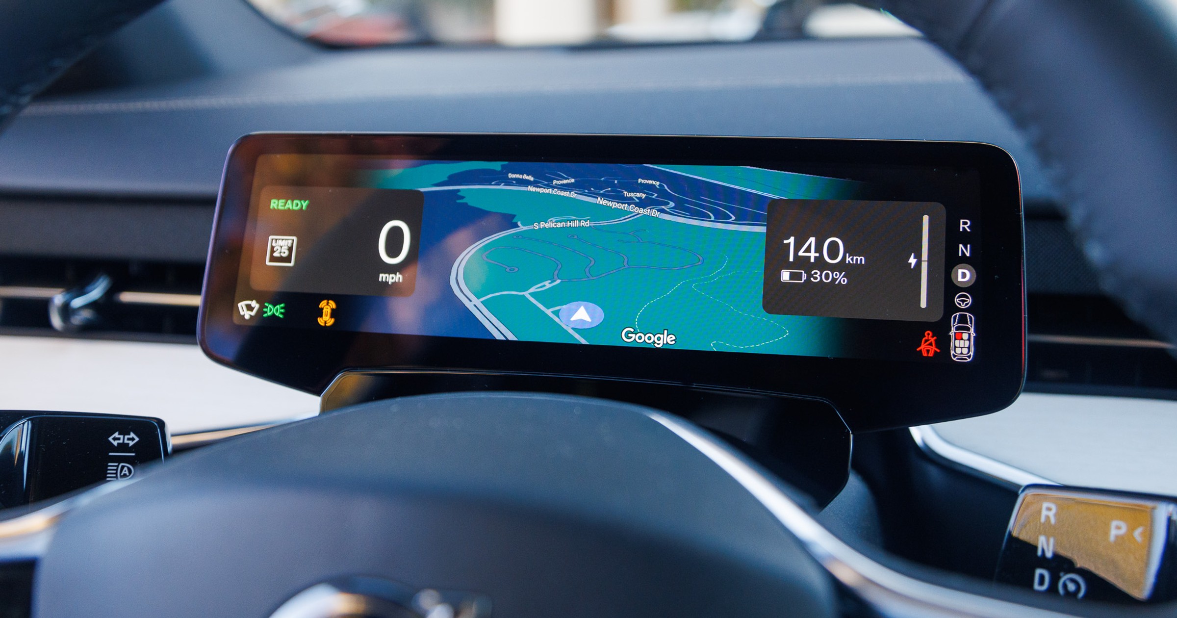 System Google Android Automotive w nowym Volvo EX90