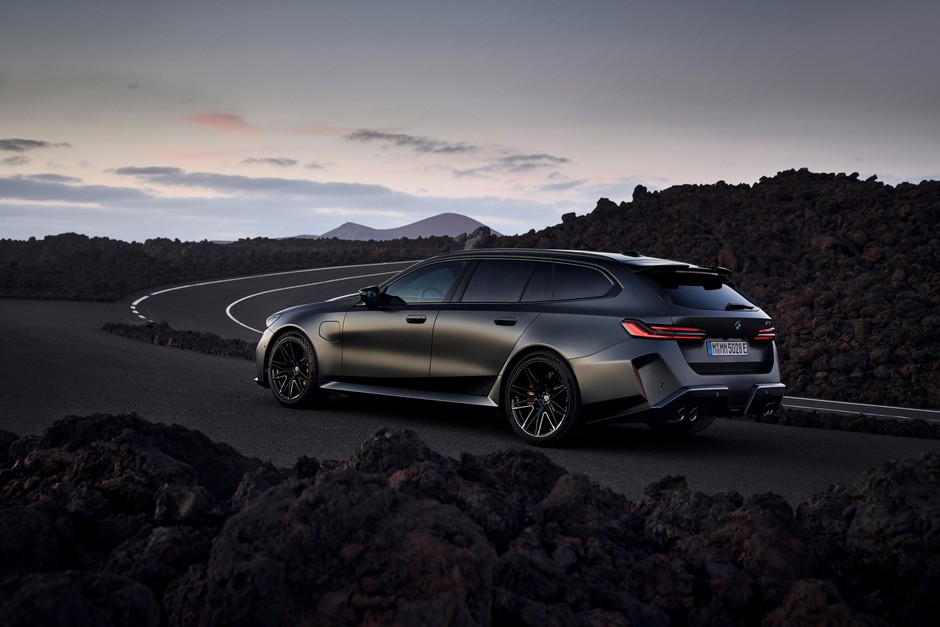 2025 BMW M5 Touring
