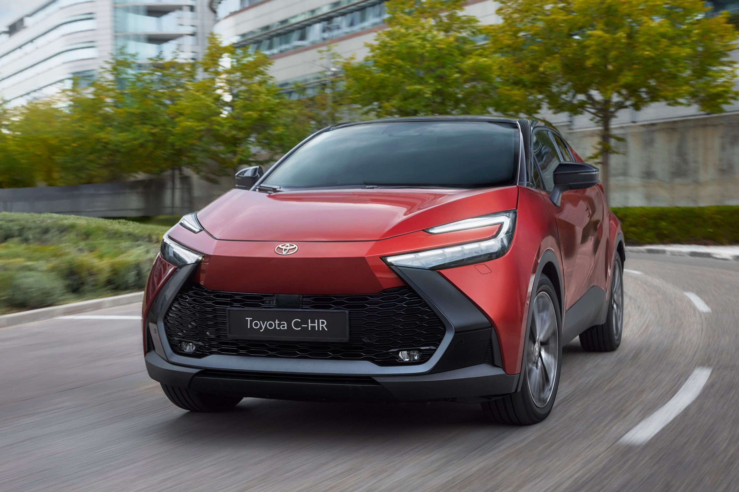 Sprawdziliśmy sprzedaż Toyoty w Europie. Sukces hybryd i elektryków. I ten zagubiony Yaris