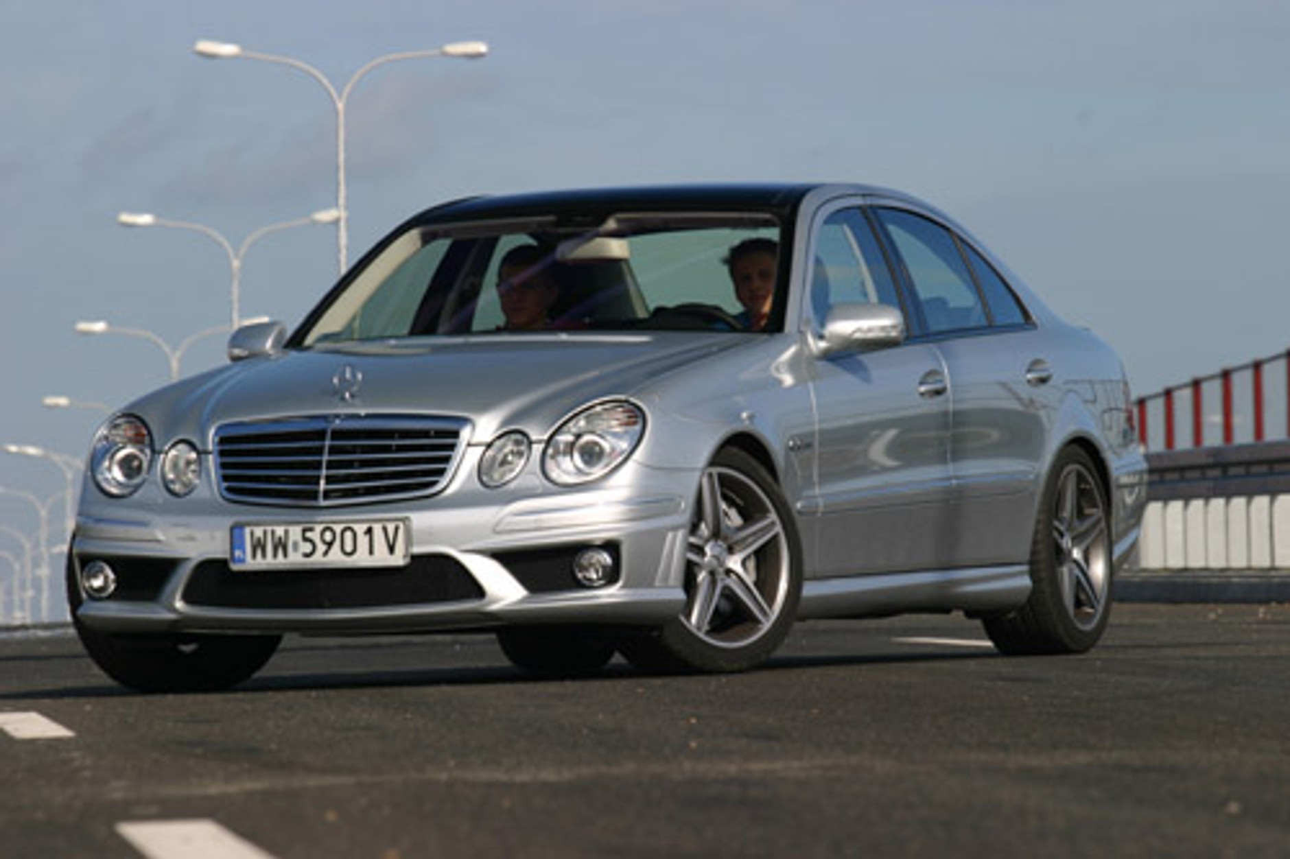 BMW M6, Mercedes E 63 AMG - Tysiąc koni za milion zł