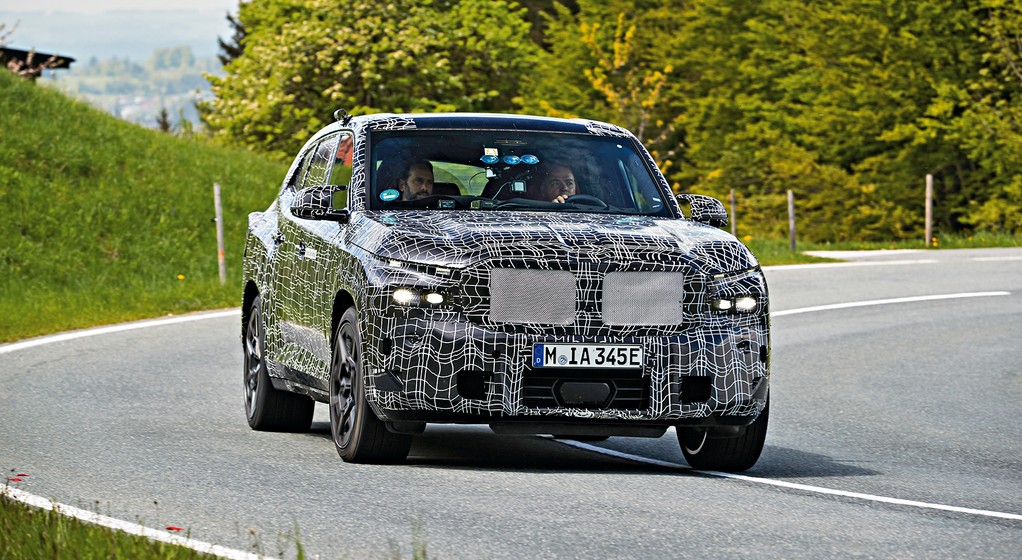 BMW XM – jazda prototypem (2022)