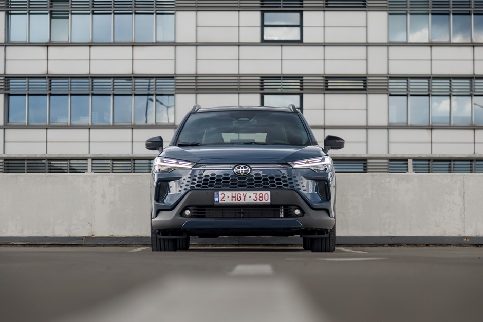 Toyota Corolla Cross Executive 2.0 Hybrid Dynamic Force 178 KM AWD-i e-CVT