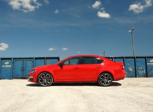 W korku - Skoda Octavia RS | Odc. 1