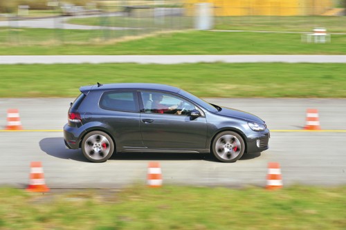 Które GTI jest najlepsze? Ford Focus ST kontra VW Golf GTI, Honda Civic Type R i Volvo C30 T5
