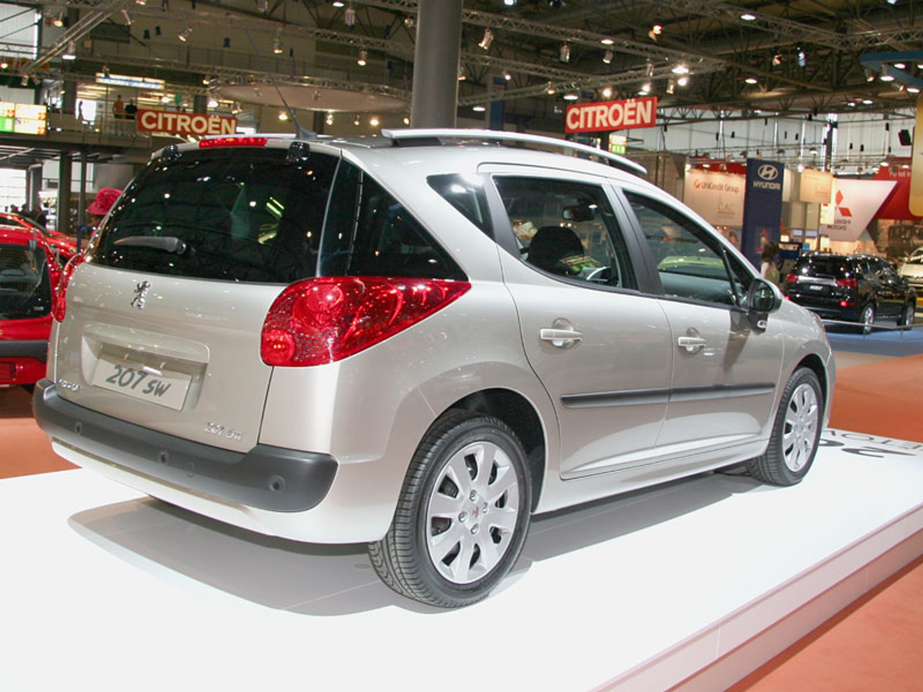 Autosalon Brno 2007: Co można zobaczyć? (3. część, 178 fotografii)