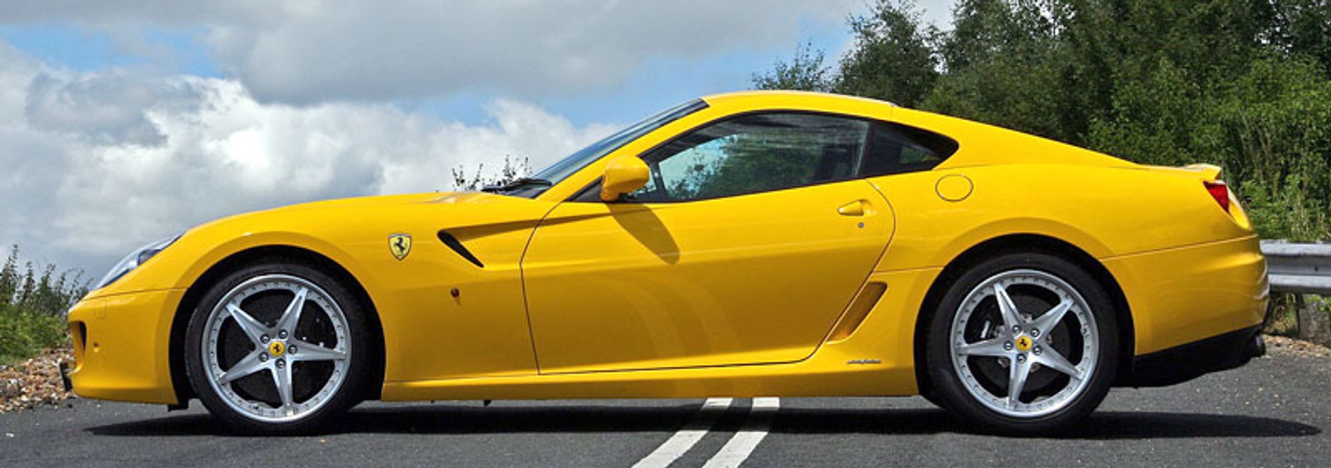 Ferrari 599 HGTE: pakiet dla koneserów (wideo)