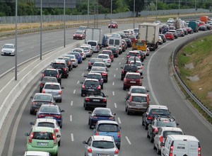 Najbardziej zakorkowane miasta 2020 roku: Polska na tle świata