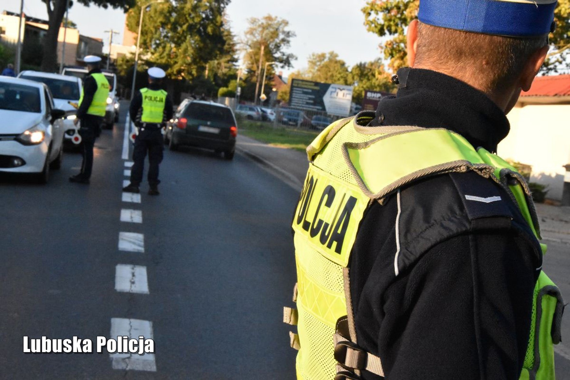 Policjanci sprawdzili kilkuset kierowców