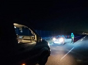 Jechała pod prąd drogą ekspresową. Powód zdumiał policjantów