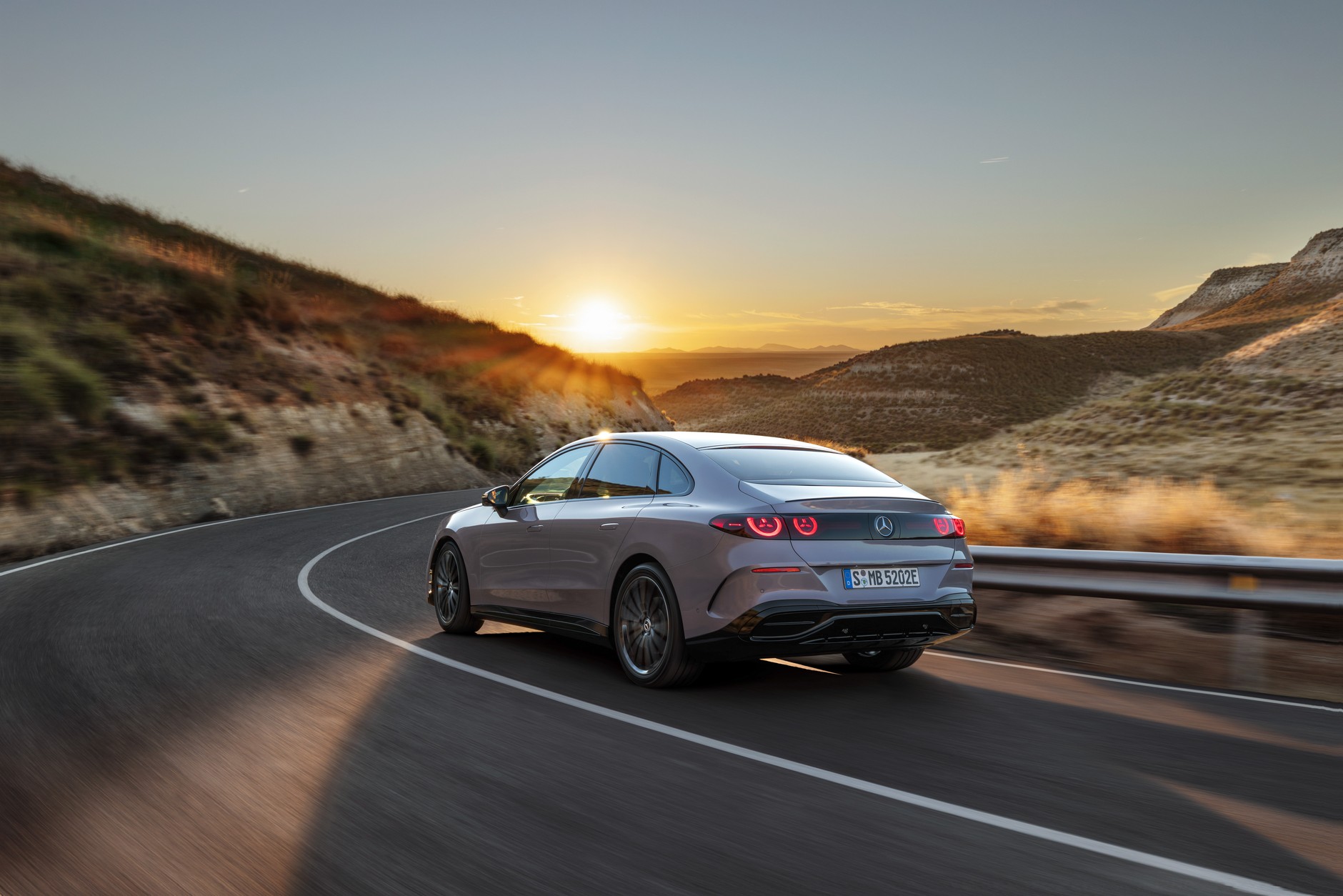 Mercedes‑Benz Klasy C 400 4MATIC Electric 2026