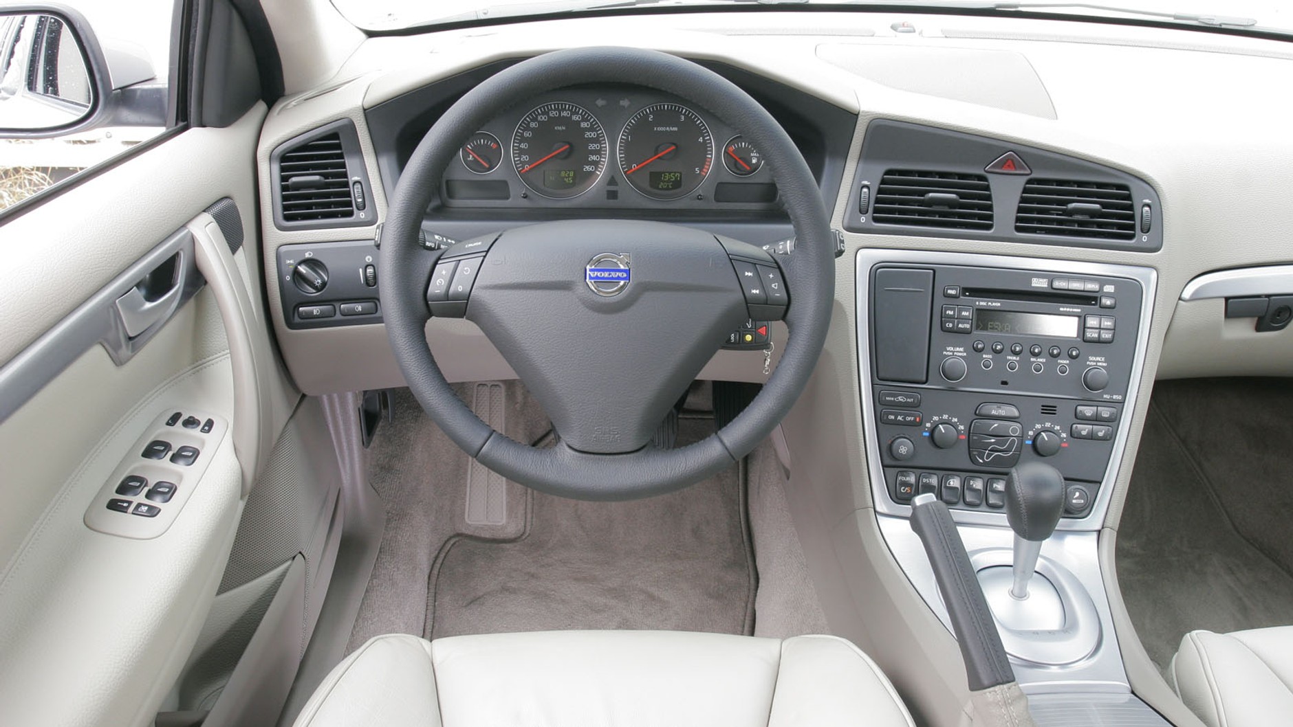 9. Volvo V70 II (2000-09) - od 11 000 zł