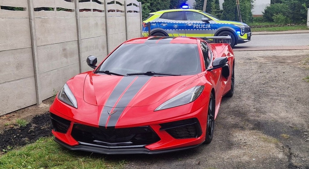 Zatrzymany Chevrolet Corvette