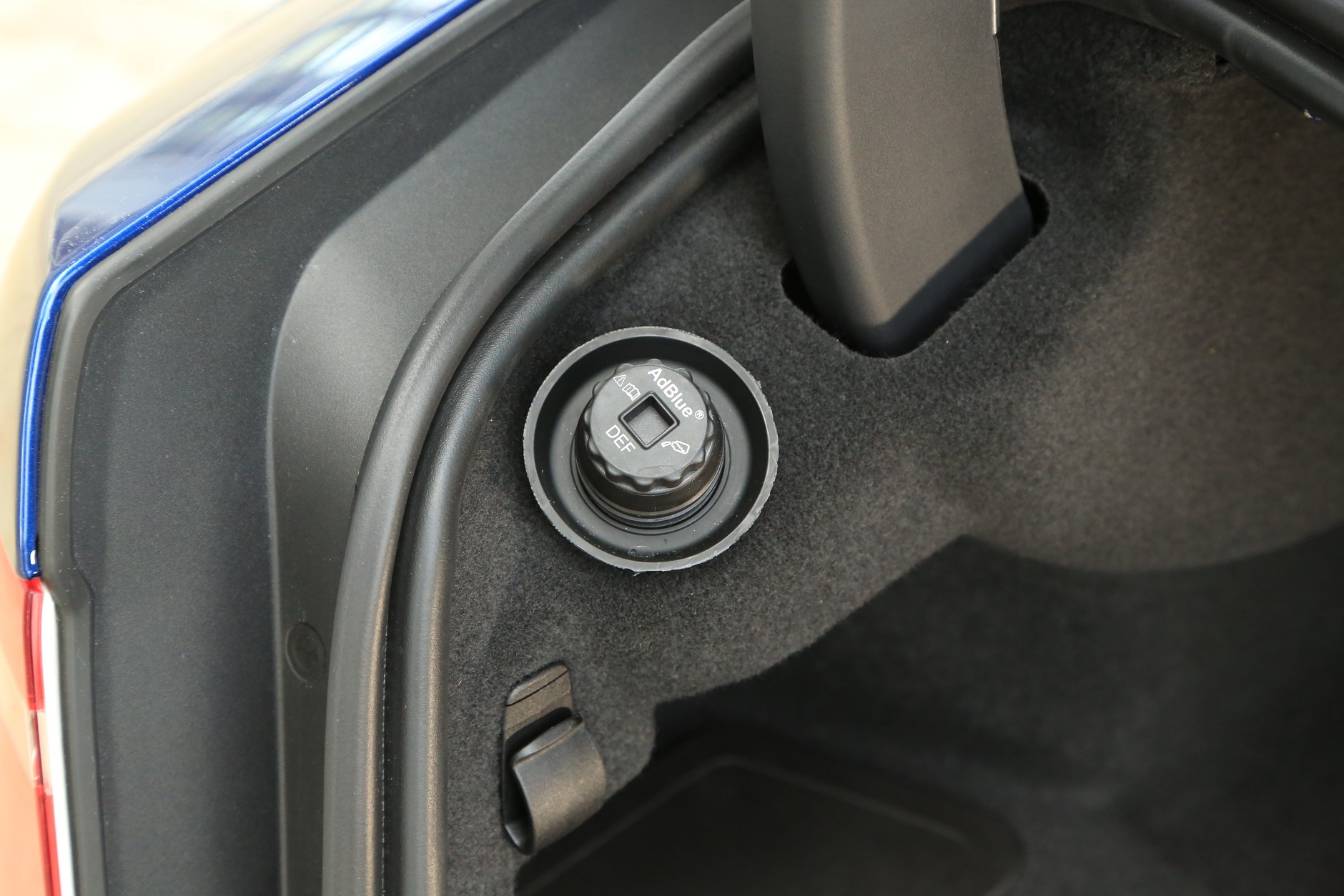 Jaguar XE 2.0 D R-Sport