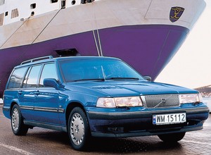 Volvo V90 (1996-98) – statek flagowy | z archiwum Auto Świata