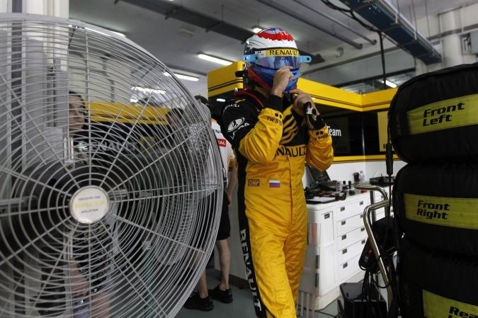Grand Prix Chin 2010: Button i McLaren najszybciej, Kubica 5. (relacja, wyniki)