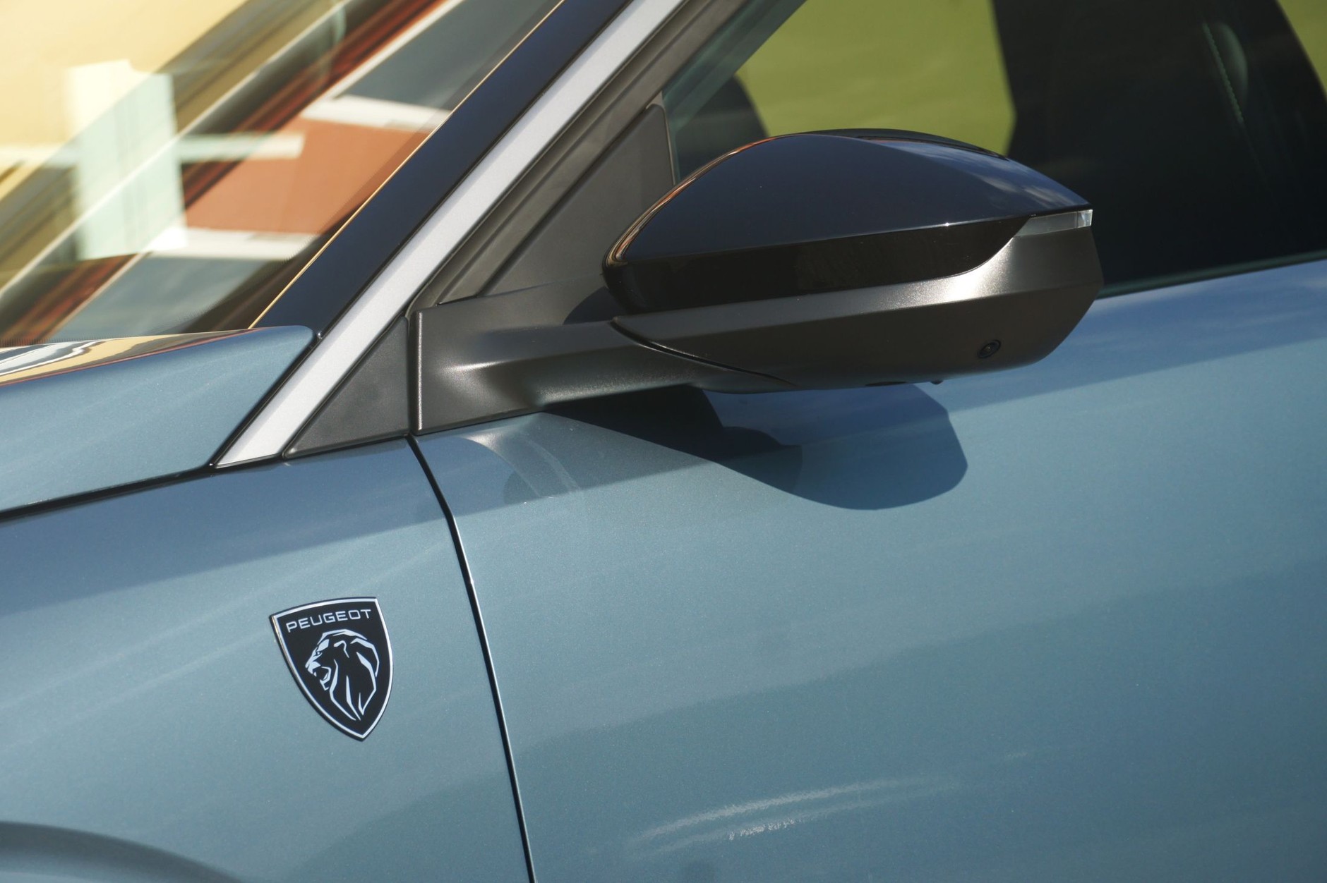 Peugeot E-5008 w pierwszym teście