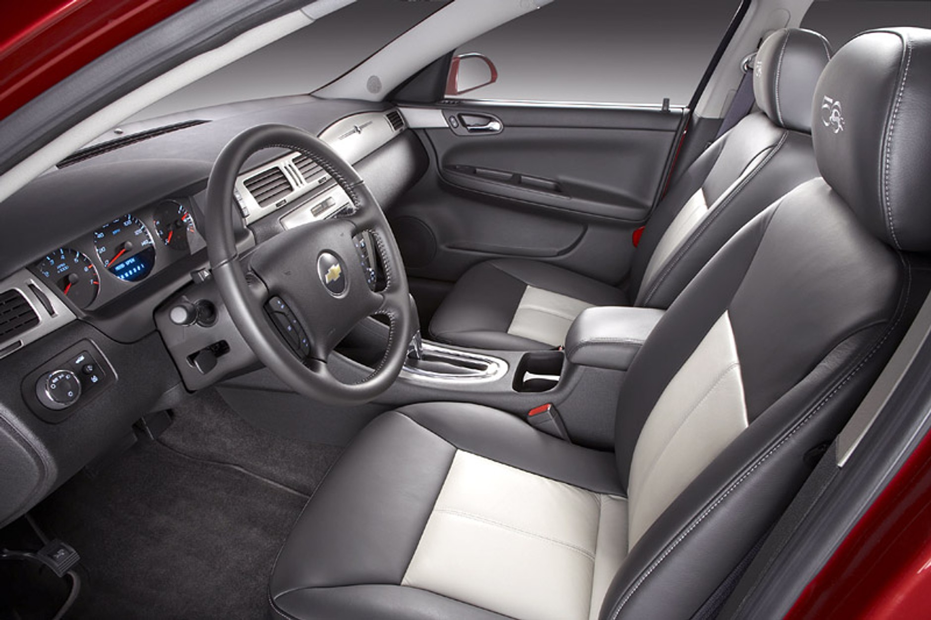 Chevrolet Impala 50th Anniversary Edition – urodziny antylopy