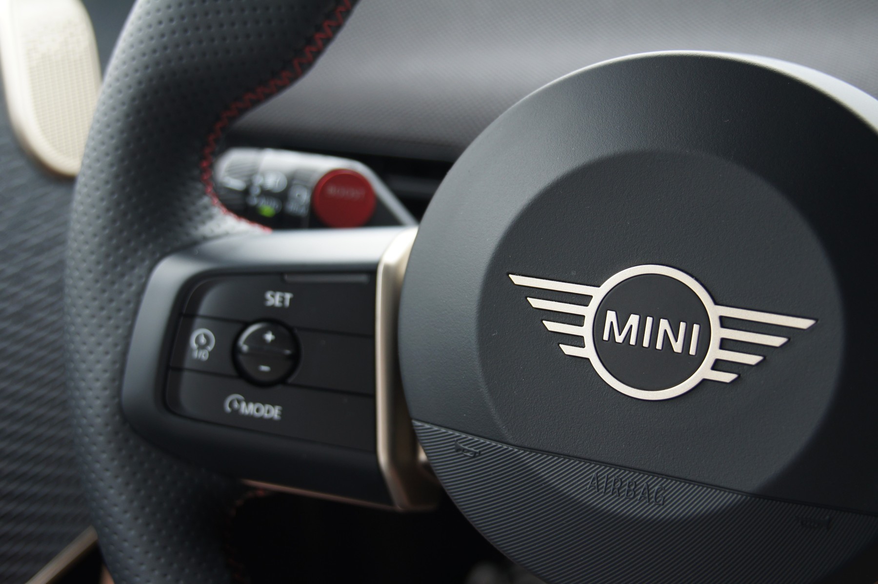 Mini John Cooper Works E (JCW)