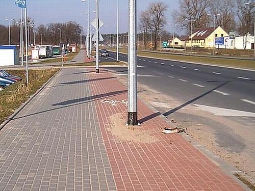Uwaga absurd! Weź udział w naszej akcji