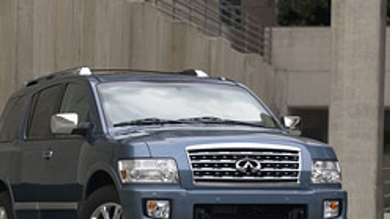 Odmłodzone Infiniti QX56