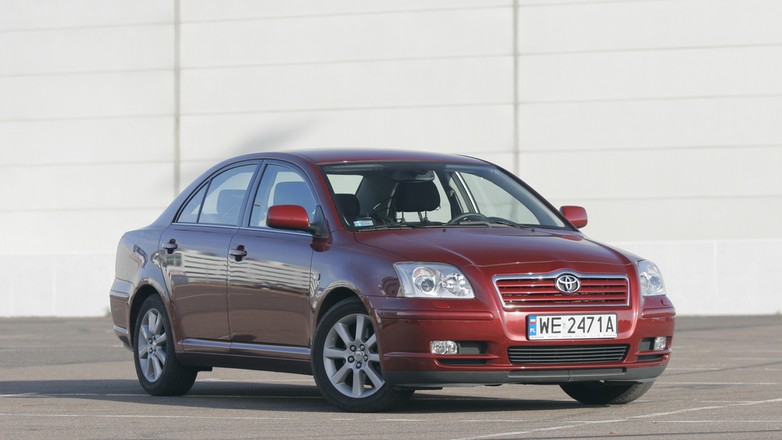 Totota Avensis