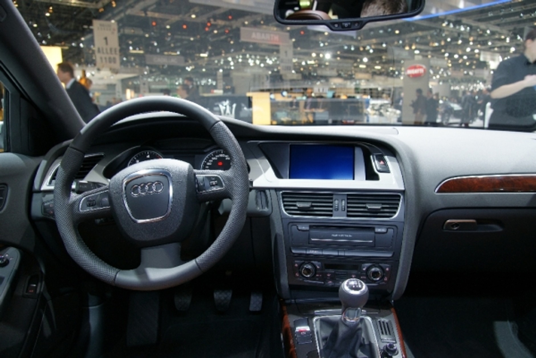 Genewa 2010: pierwszy dzień prasowy (galeria 2.)