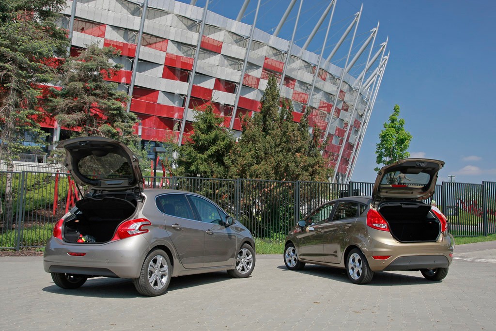 Ford Fiesta kontra Peugeot 208: które auto warto wybrać