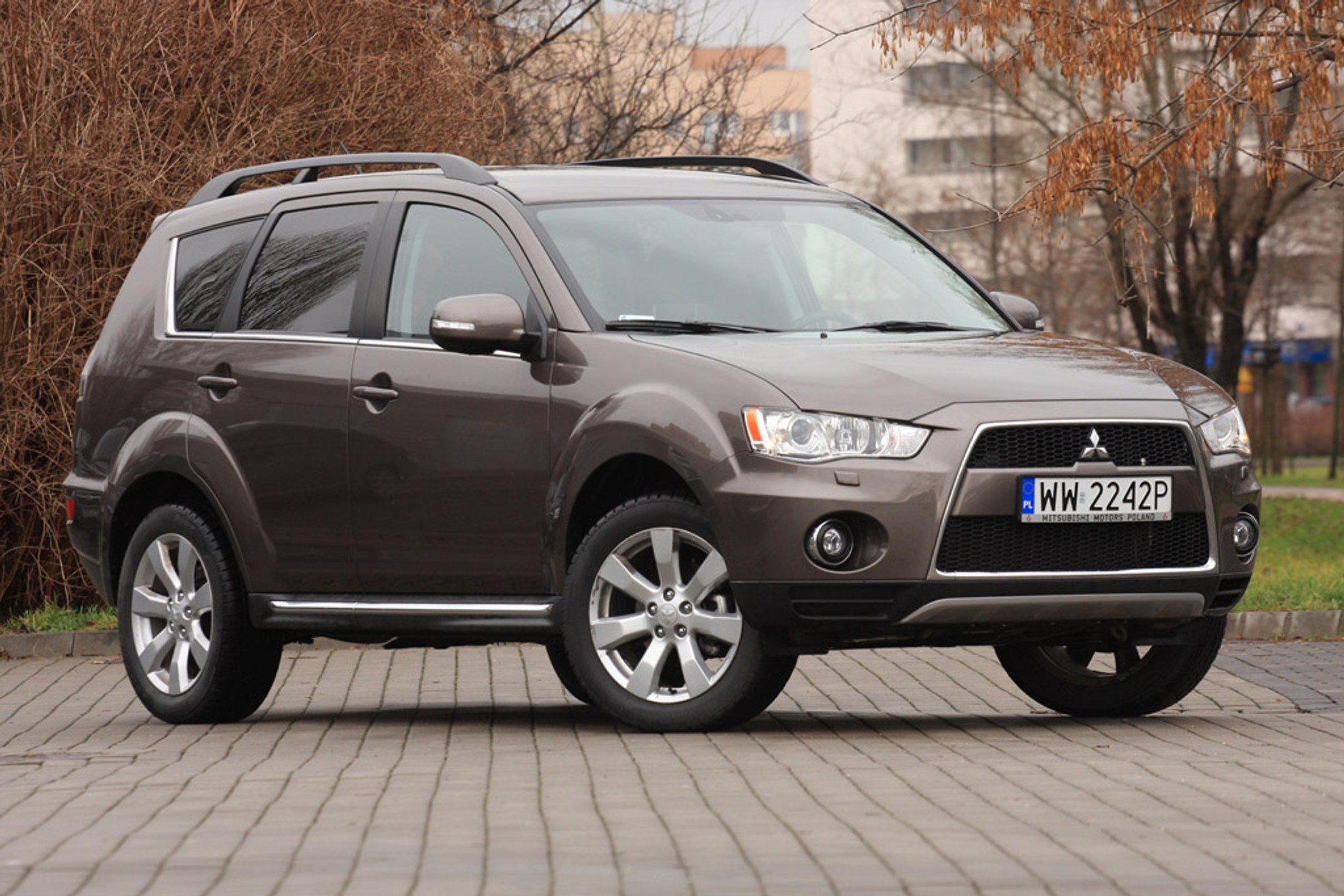 Mitsubishi Outlander CVT: czy to wersja dla mieszczuchów?