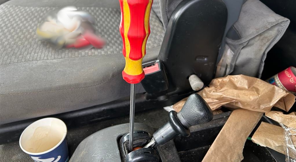 Ręczny na śrubokręt