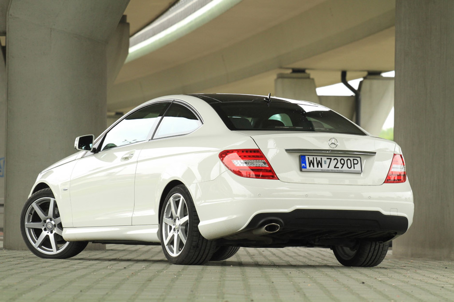 Mercedes C250 CDI: luksusowe coupé dla  oszczędnych