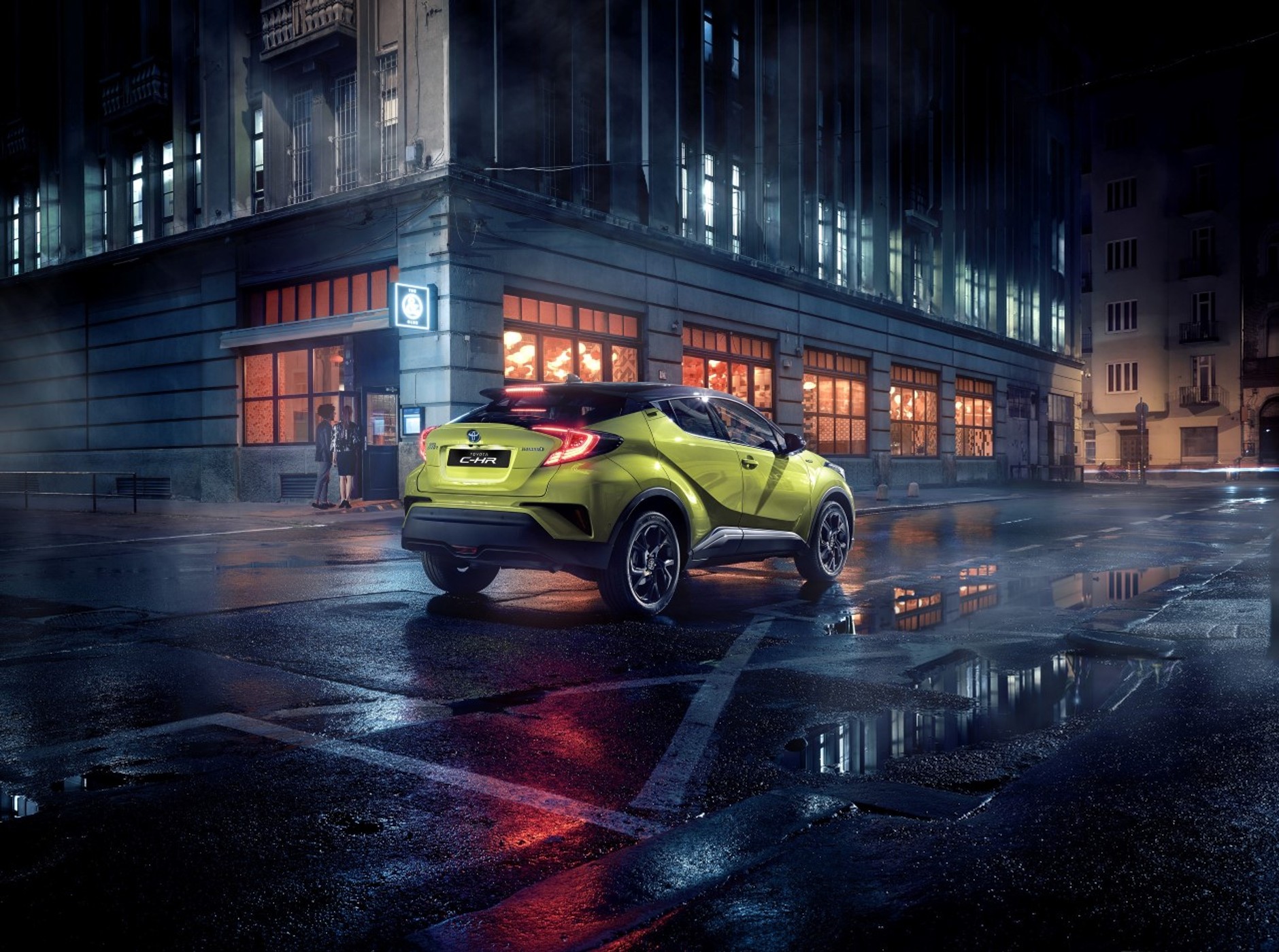 Toyota C-HR Hybrid Neon Lime