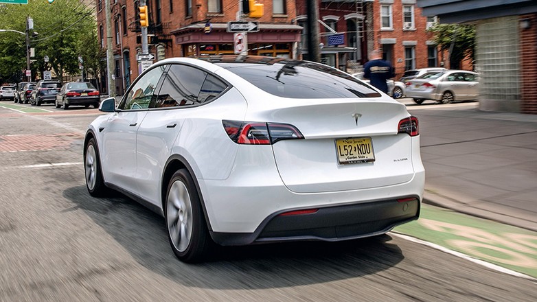 Tesla Model Y (2021)