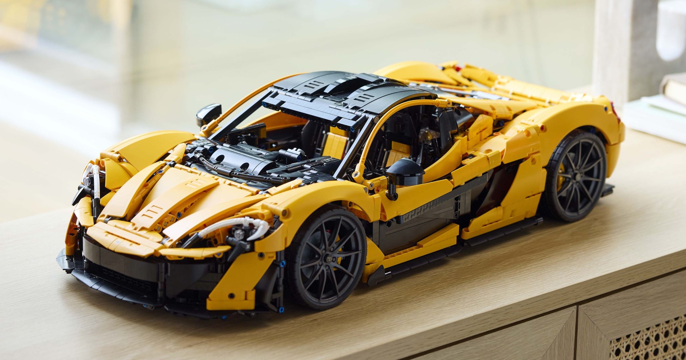 McLaren P1 z LEGO (od 2024 r.)