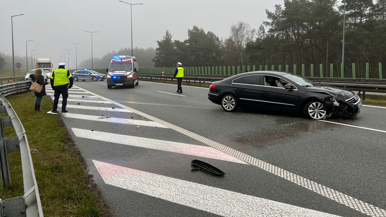 policja, pogotowie ratunkowe, wypadek, autostrada