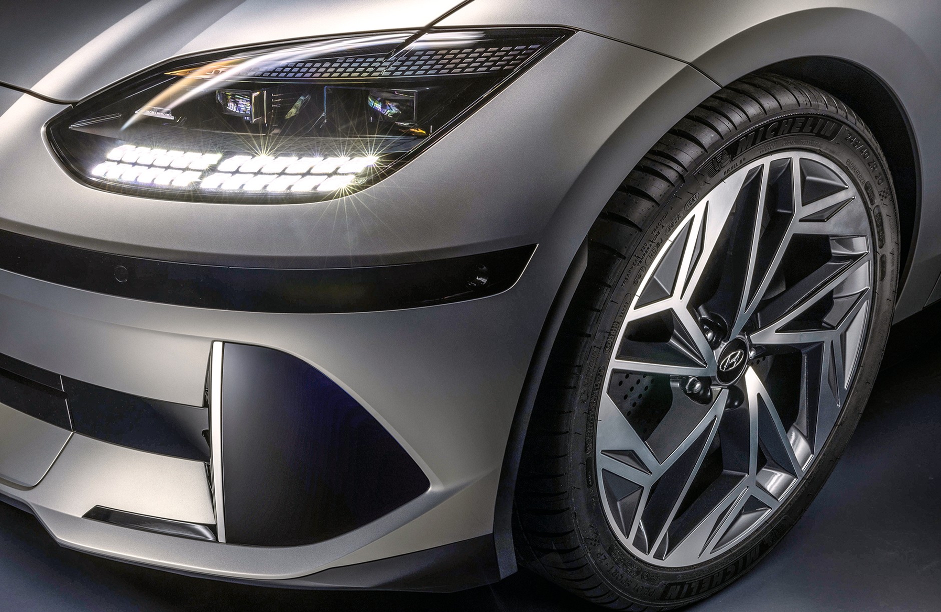 Hyundai Ioniq 6 (2022)