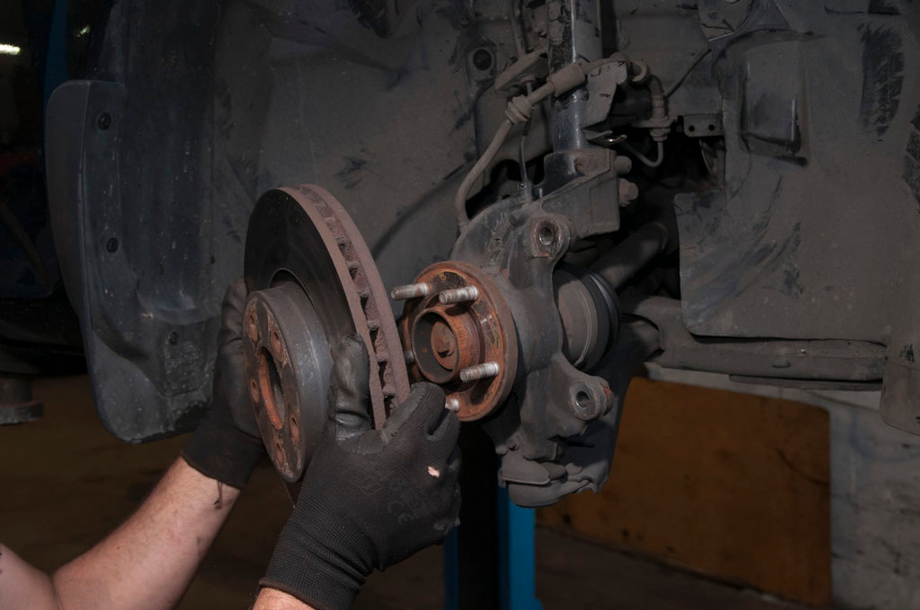 Samodzielna wymiana klocków i tarcz hamulcowych