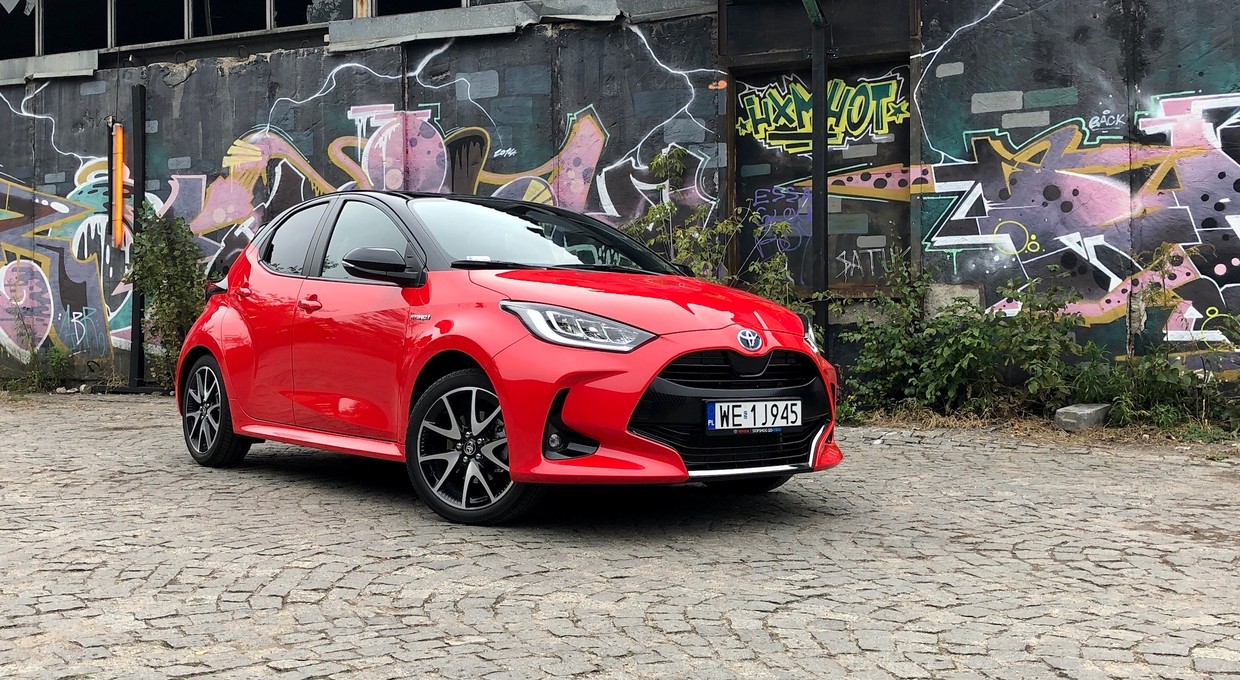 Toyota Yaris 1.5 Hybrid – wreszcie dla młodych