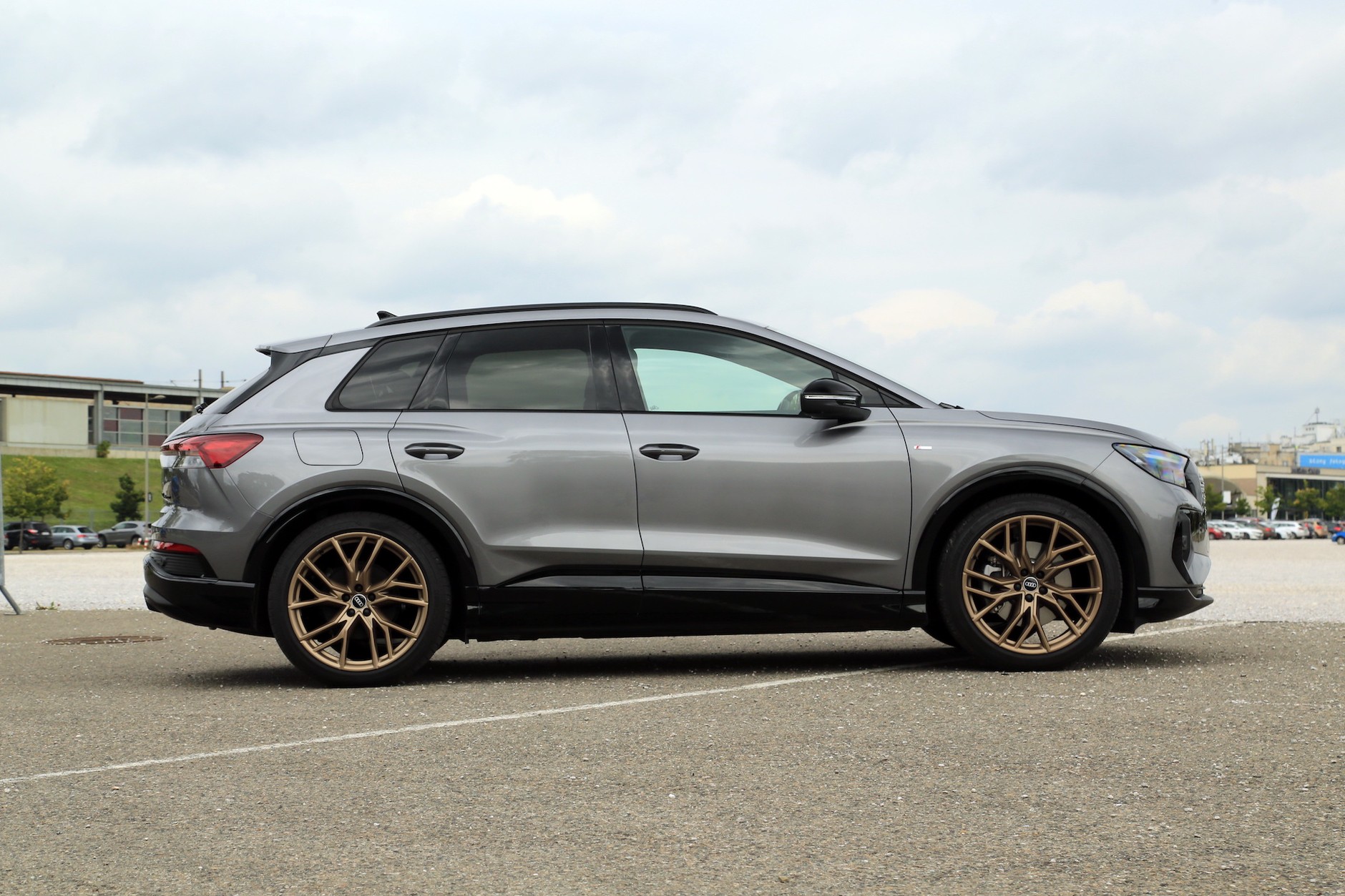 Audi Q4 e-tron 40 (2021)